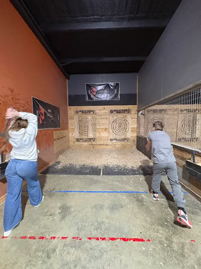 Bigfoot Axe Throwing
