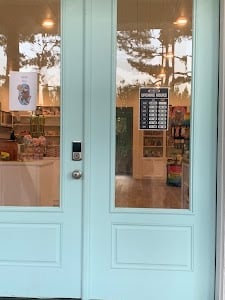 Sasquatch's Candy Den place picture